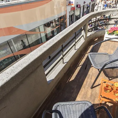 Spacious & Smart Center Apartament