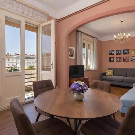 Spacious & Smart Center Apartament Pula