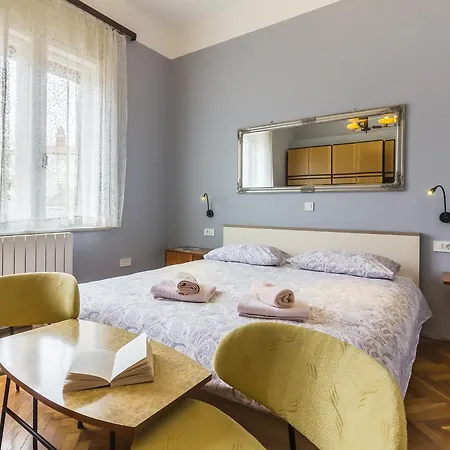 Spacious & Smart Center Apartman *