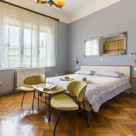 Spacious & Smart Center Apartament Pula