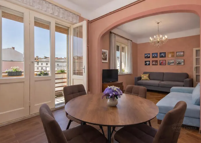 Spacious & Smart Center Appartement Pula