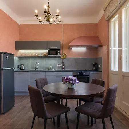 Spacious & Smart Center Apartament *